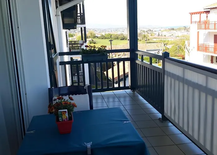 Alojamento de Acomodação e Pequeno-almoço D'hotes Danielle 3*